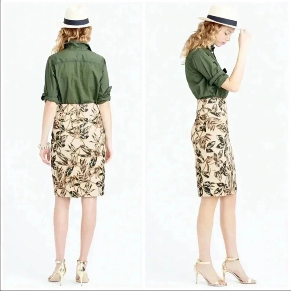 J. Crew Gold Foil Leaf Pencil Skirt Womens Size 0 Cotton Lined Knee Length Cream - Picture 2 of 10